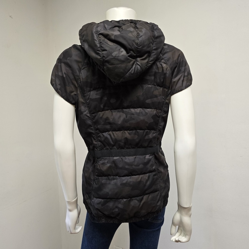 Lululemon Down Puffy Vest Spring Fling Womens Size 10 Gray Camouflage Full Zip - Picture 3 of 11